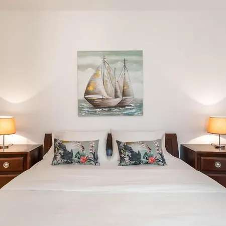 Daire Sea Coast House *